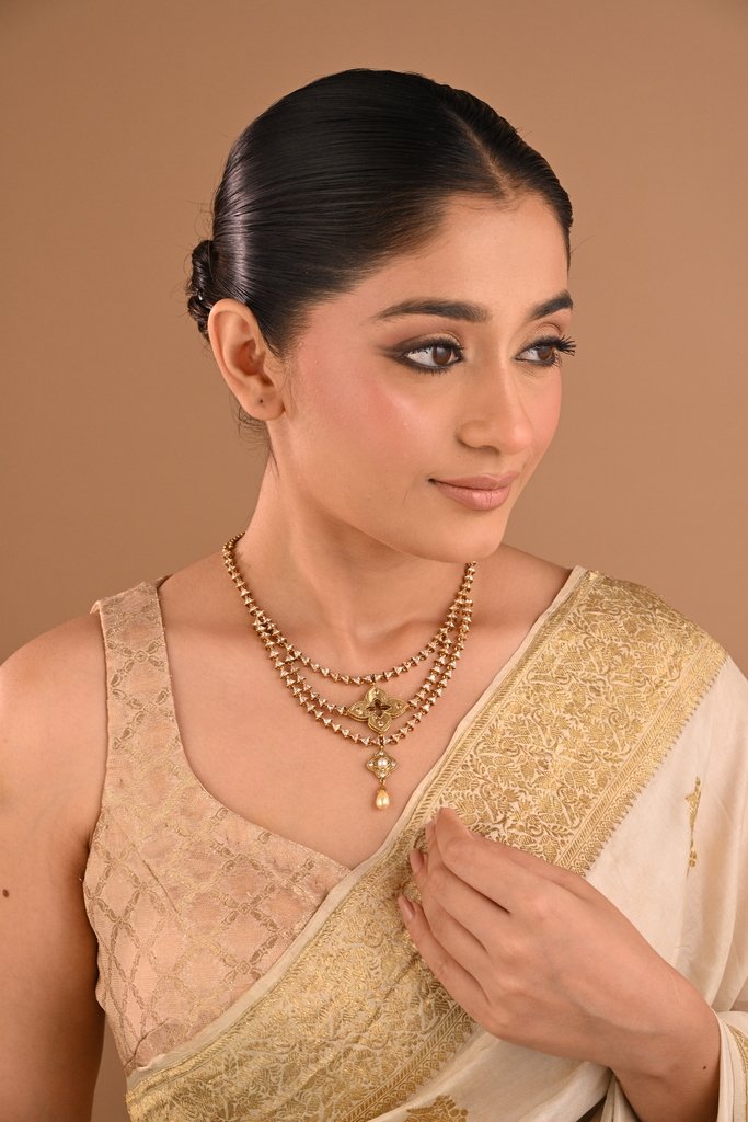 Neve With Champagne Stone Necklace 2 Neve With Champagne Stone Necklace