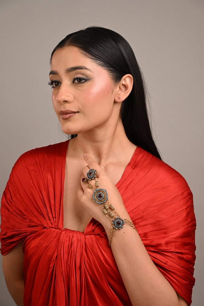 Firouzeh  Hath Phool