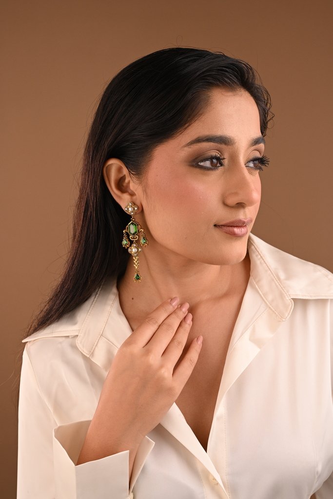 Emrald Luster Drop Earrings